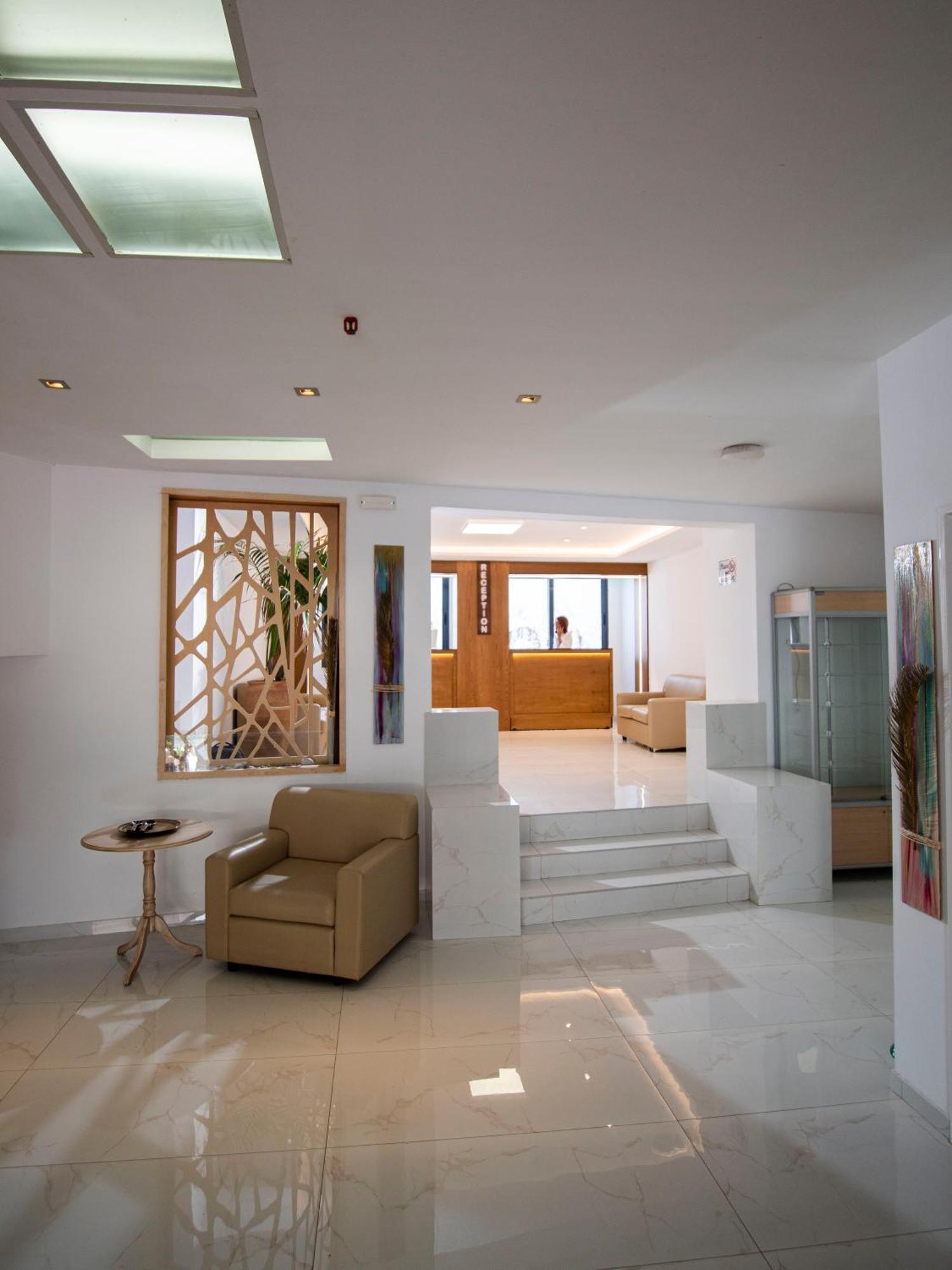 Pela Maria Hotel Hersonissos  Bagian luar foto
