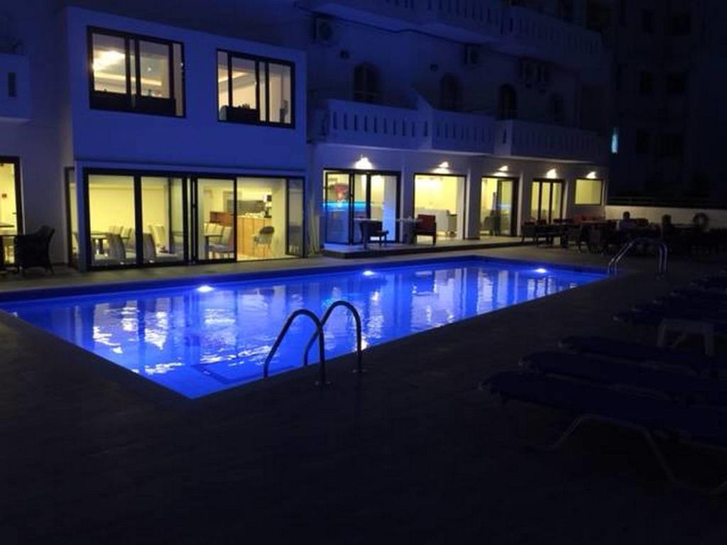 Pela Maria Hotel Hersonissos  Bagian luar foto